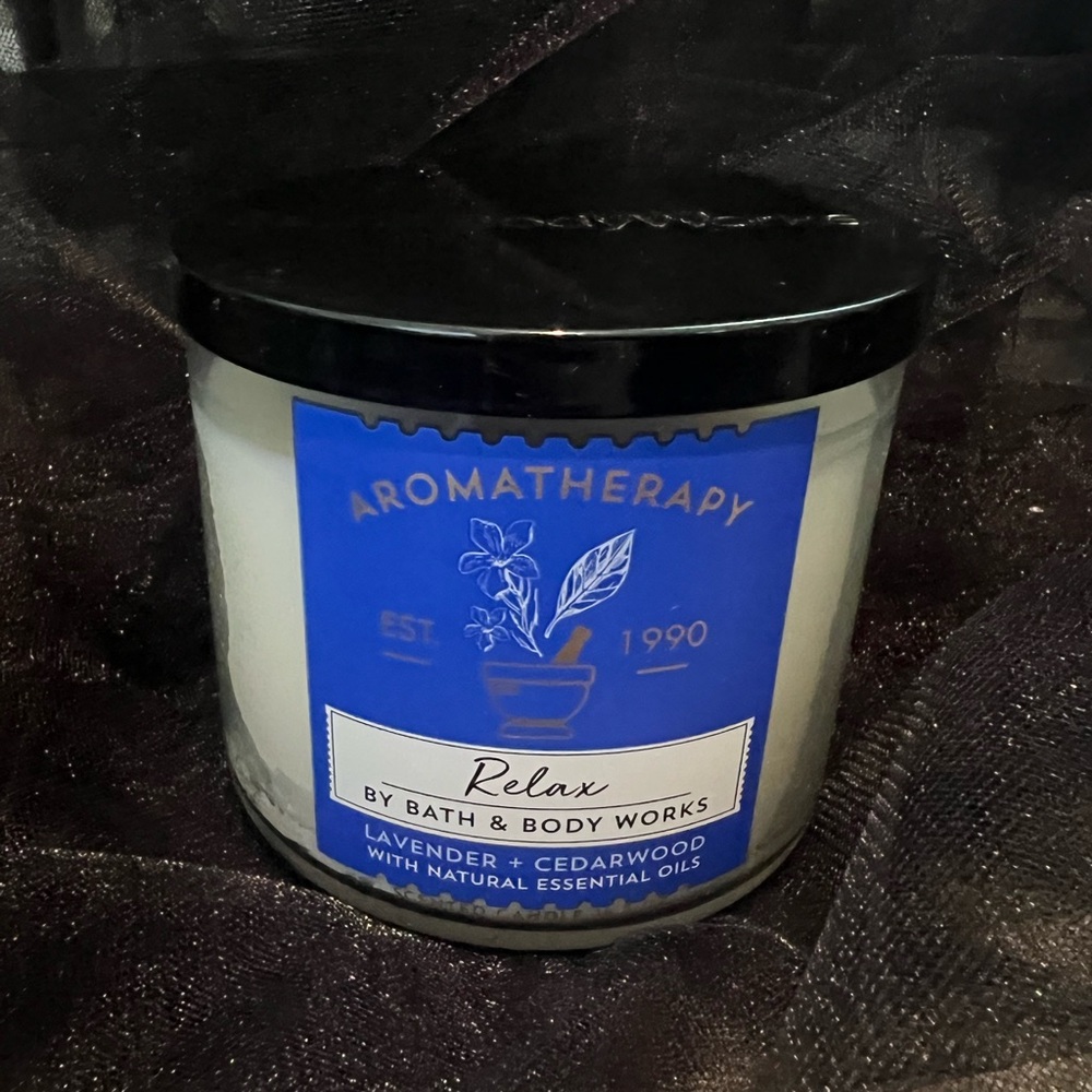 Aromatherapy Lavendar and Cedarwood 3 wick candle